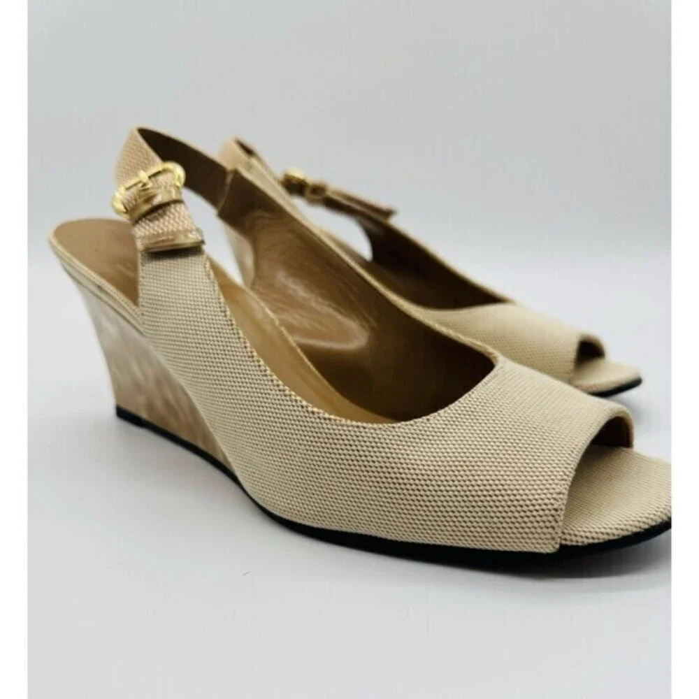 STUART WEITZMAN IVORY LIGHT TAN TORTOISE SHELL WEDGES SHOES Size 9